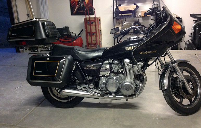 1979_XS1100_Special_Fitting-Vetter-Luggage-03.jpg