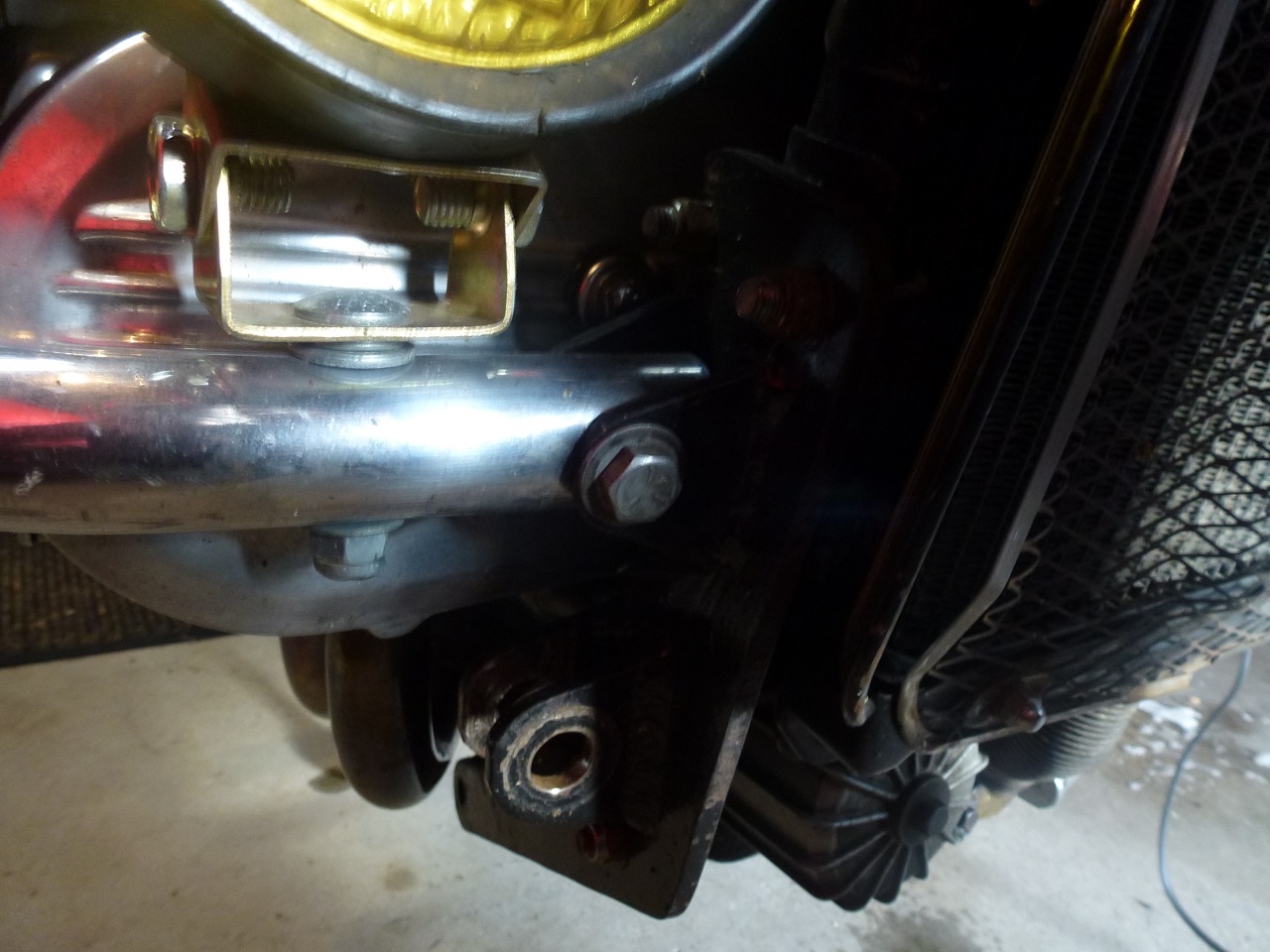 Front Mount.JPG