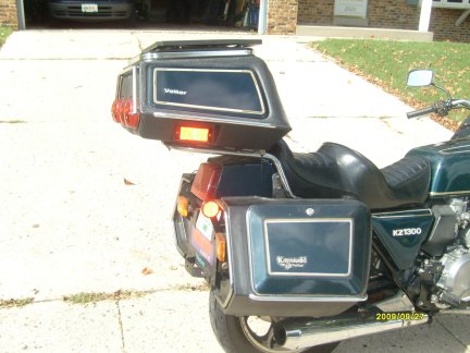 TrunkSaddlesSideView.JPG