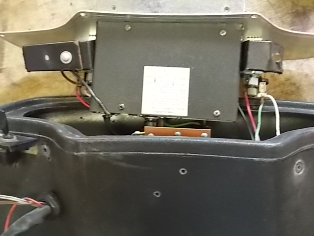 vetter radio mt 005.jpg