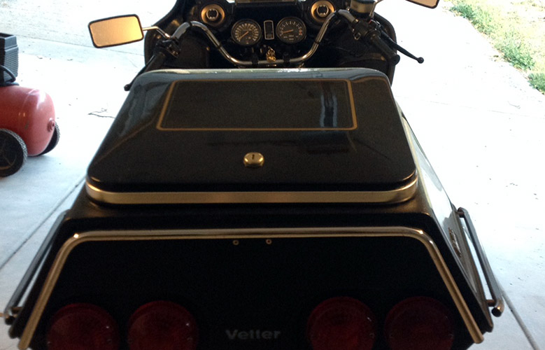 Vetter-Yamaha-XS-1100-Garage-02.jpg