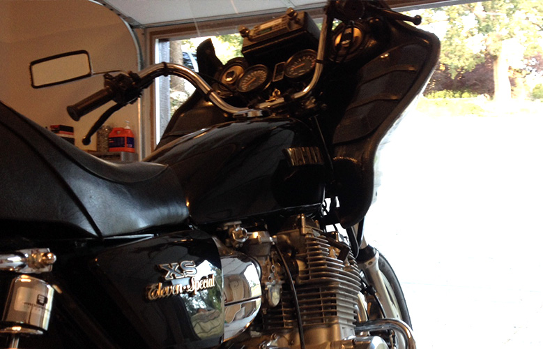 Vetter-Yamaha-XS-1100-Garage-03.jpg